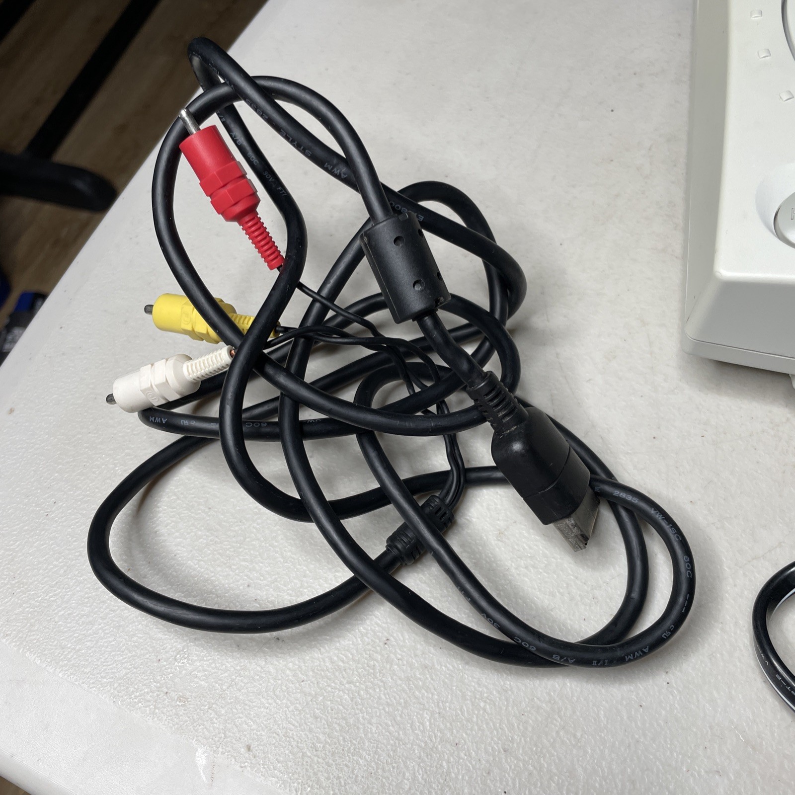 SEGA Dreamcast Console White Hkt-3020 with Controller, Cables, Tested Works