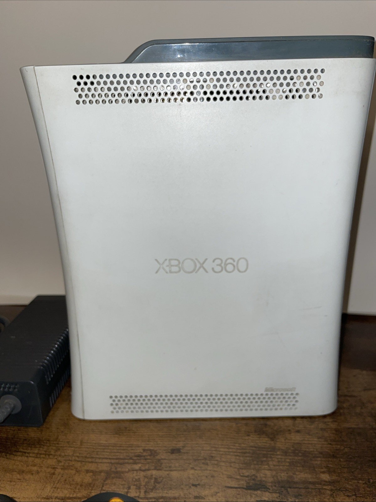 Microsoft Xbox 360 Console With OEM Controller Tested 320 Gb Hard Drive No Av