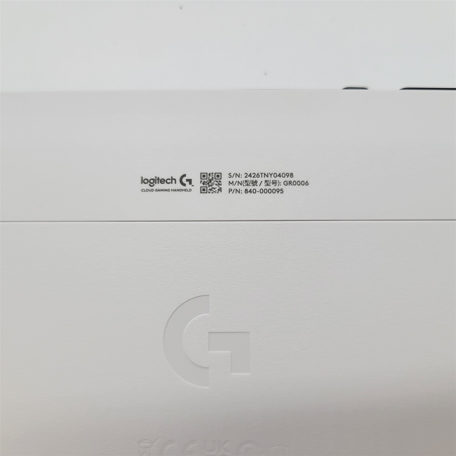 Logitech G CLOUD 64GB Handheld Console – White