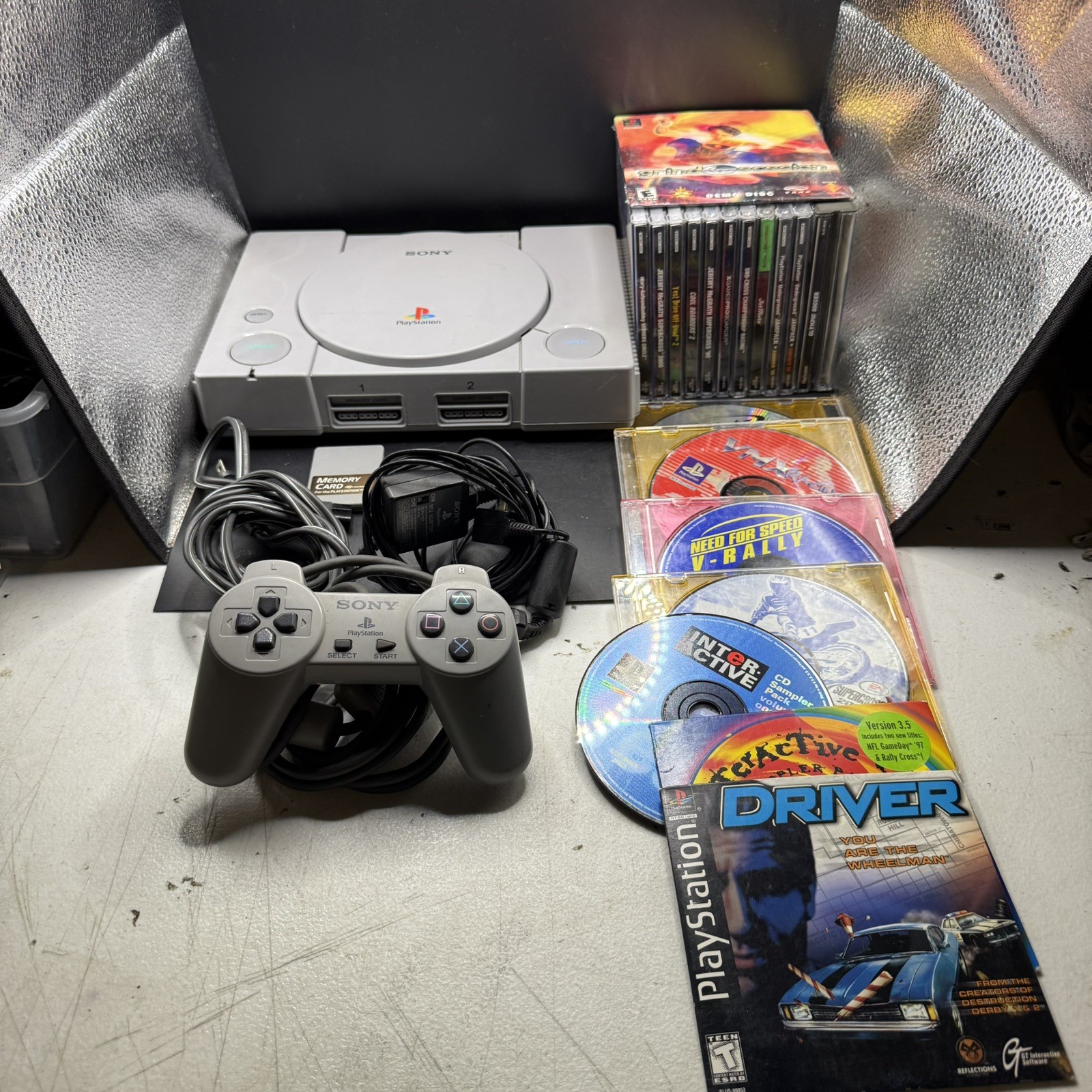 Sony PlayStation PS1 SCPH-5501 Gray Console Controller BUNDLE W 15+ Games