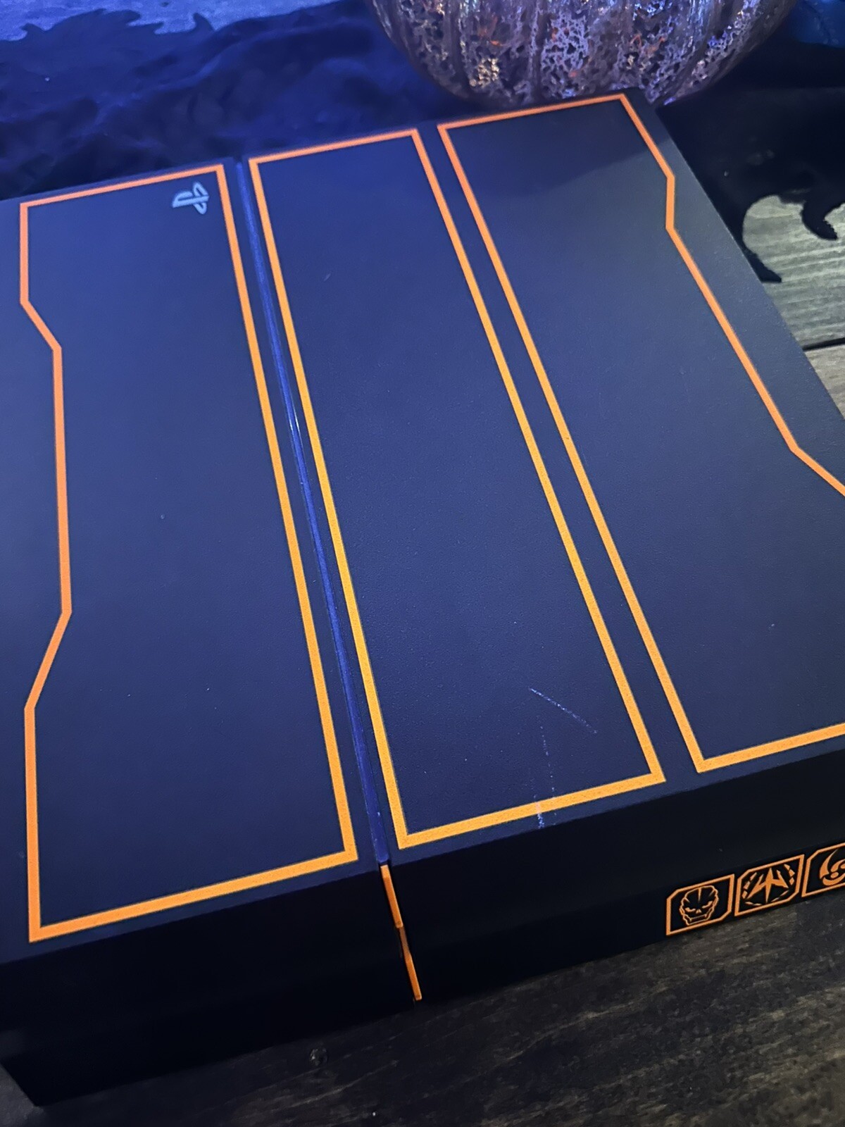 PS4 Limited Edition Call Of Duty Black Ops 3 Console w/ game & Controller