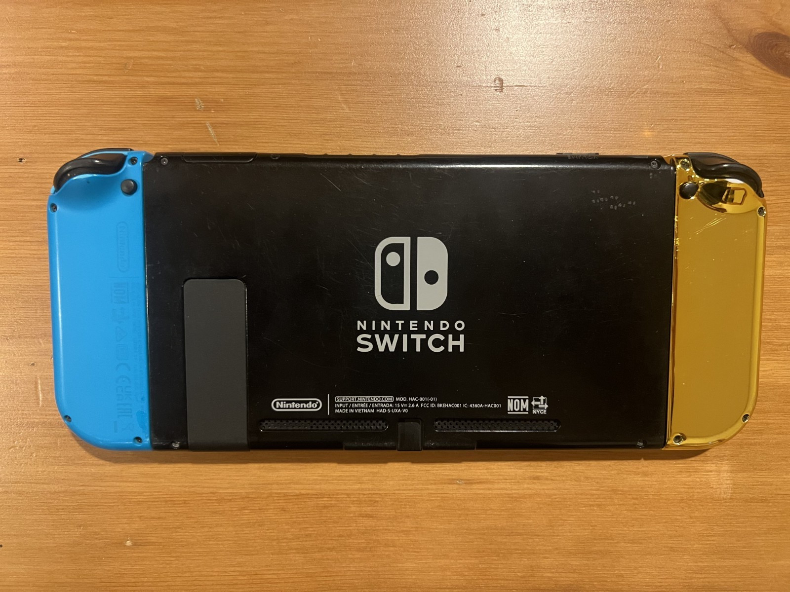 Nintendo Switch 32GB Handheld HAC-001(-01) System Blue Gold Joy-Cons w/ Dock