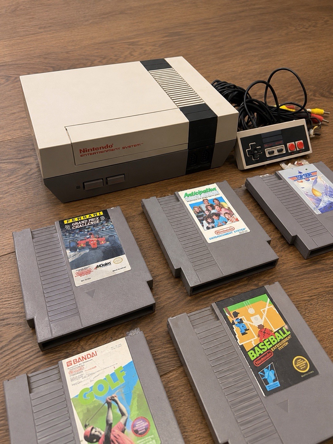 Nintendo NES Console Bundle w/ 1 Controller & 6 Games – Tested Vintage System