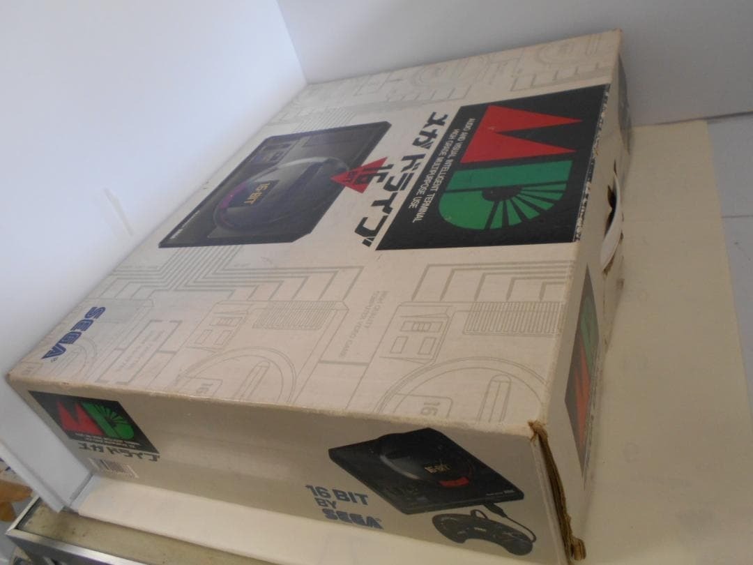 SEGA Mega Drive Console 16-Bit Boxed Controller Manual Tested Japan MD CIB
