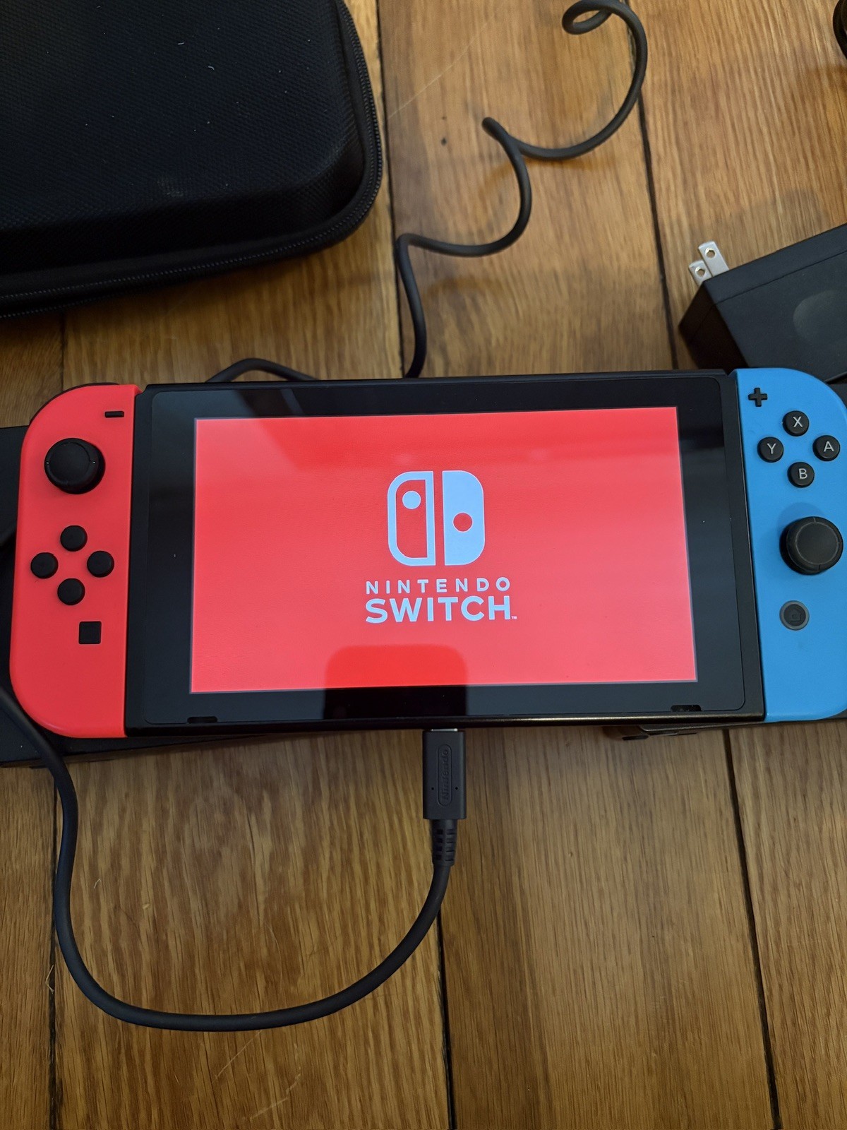 Nintendo Switch Lot – Games, case, Extra Dock, Steering Wheel, Controllers!