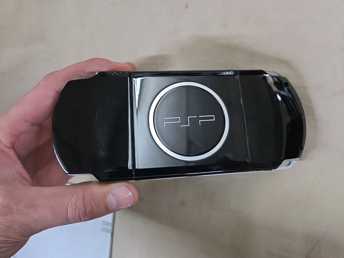 Sony PlayStation PSP 3006 Piano Black Excellent Condition In Box JAPAN REGION