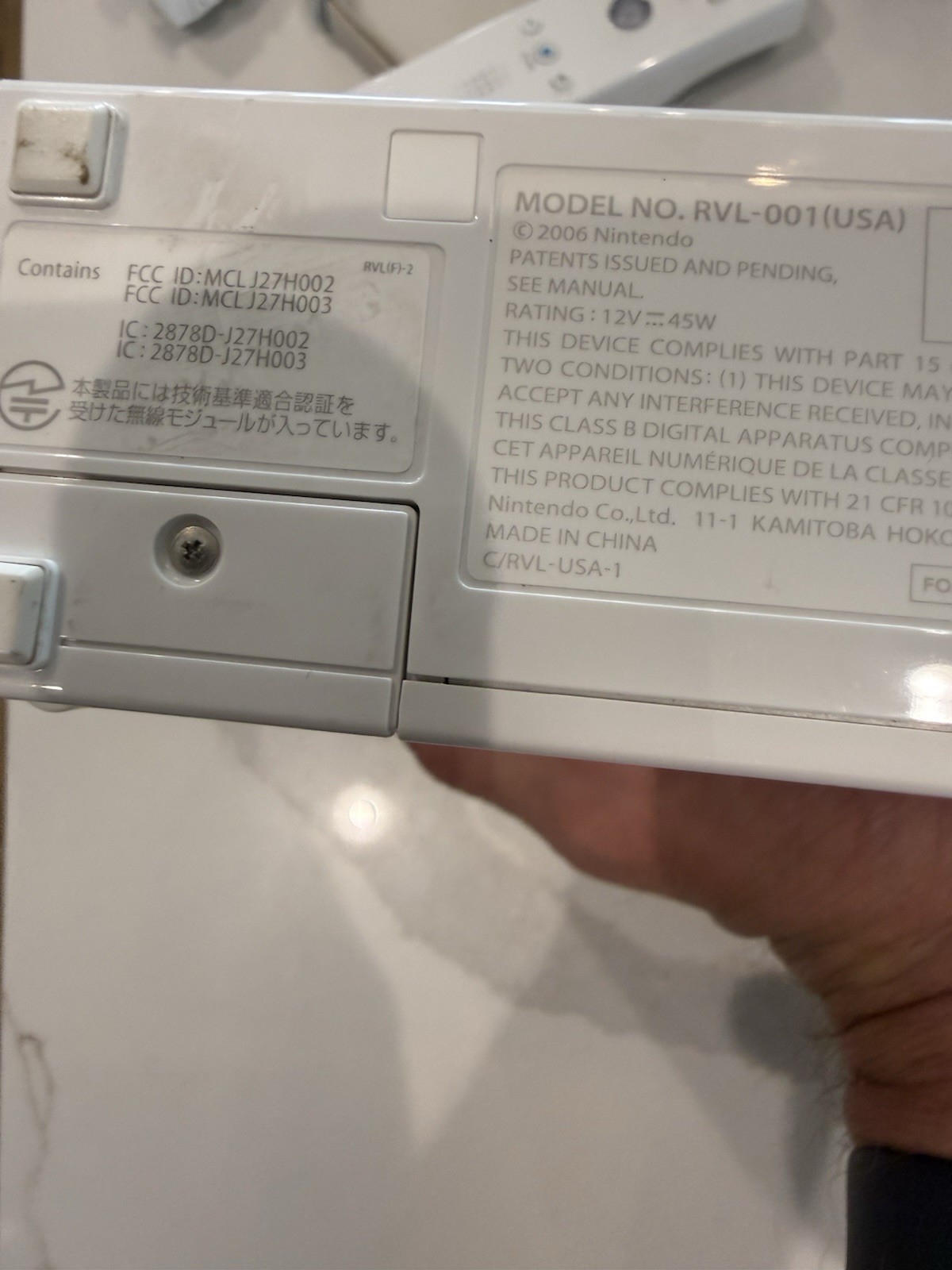 Nintendo Wii Console White RVL-001(USA) NTSC-U/C Bundle 2 Remotes Sensor Games