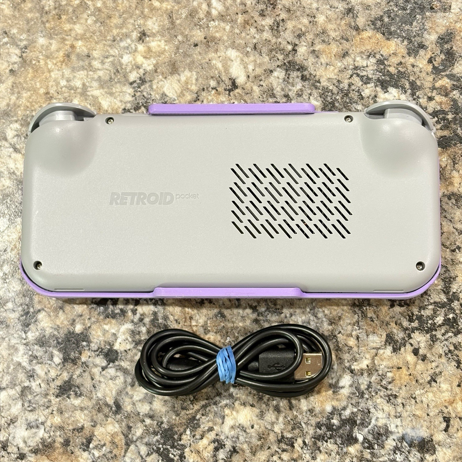 Retroid Pocket 4 Pro + Grip, Custom Handheld, 128GB + 255GB Card, Ready To Play