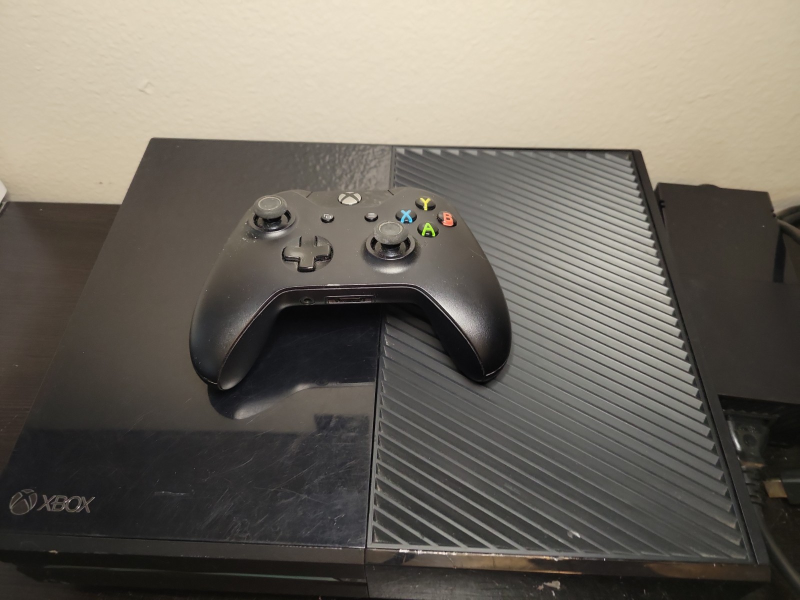 Xbox One 500GB Console Bundle – Controller – Power & HDMI Cord – Tested