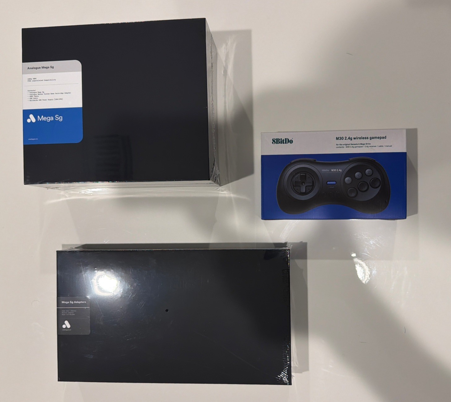 Analogue Mega SG (USA) + Mega SG Adapter Set + M30 2.4ghz Controller- NEW MINT