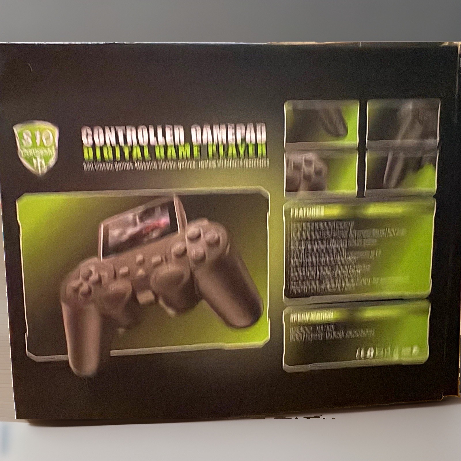 S10 Controller Gamepad Microconsole Built-in Screen AV Out Composite RCA Black