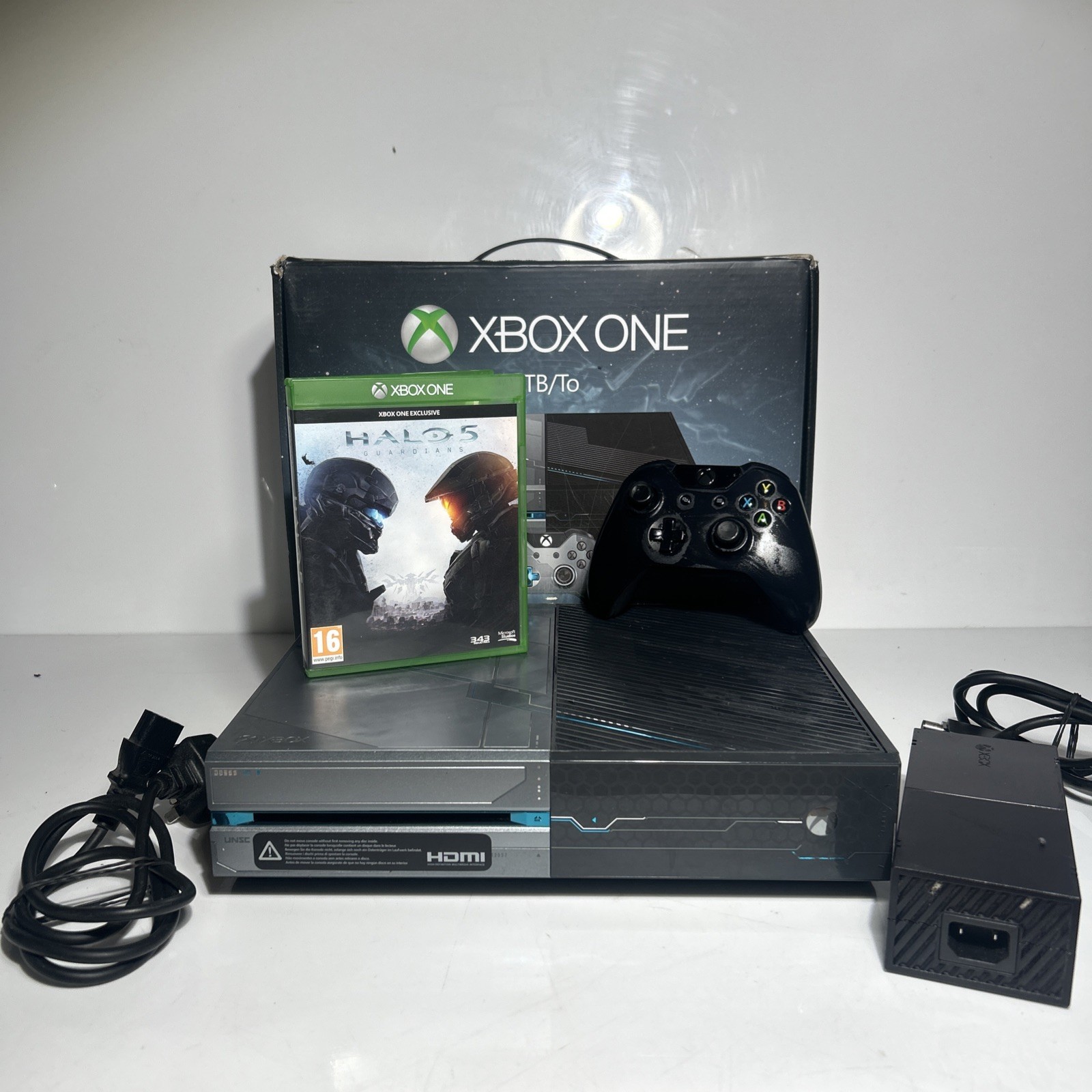 Limited Edition XBOX ONE Halo 5 Guardians Console & Controller Boxed Tested
