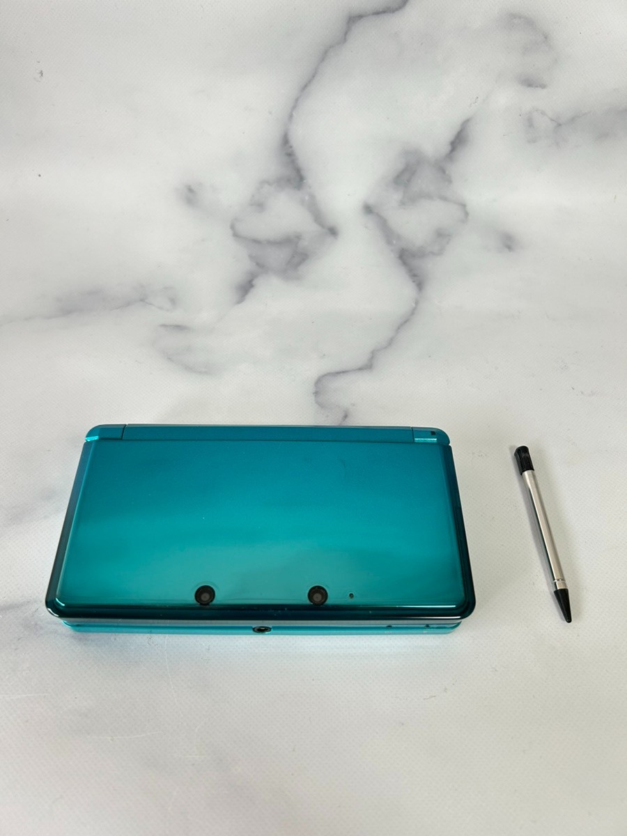 Nintendo 3DS Region Free Console Various selected colors Charger + SD