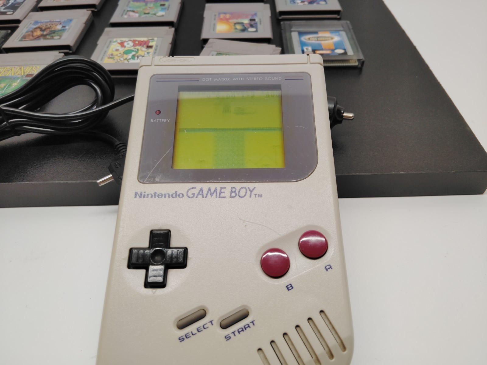 Nintendo GameBoy 1989 DMG-01 Original + 14 Games – Car Power – (2 Color Games)