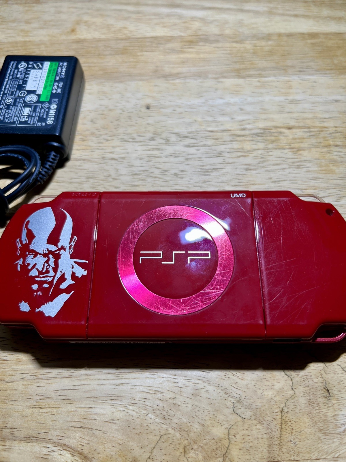 Sony PSP-2001 God of War Red Console Custom 32GB MicroSD + Games + Accs. Bad UMD