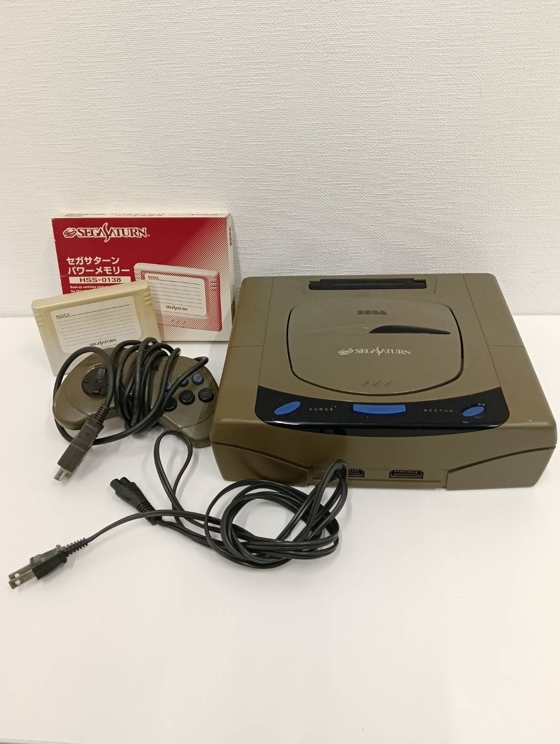 SEGA SATURN Console HST-3200 & Controller & Power Memory [Power-tested]