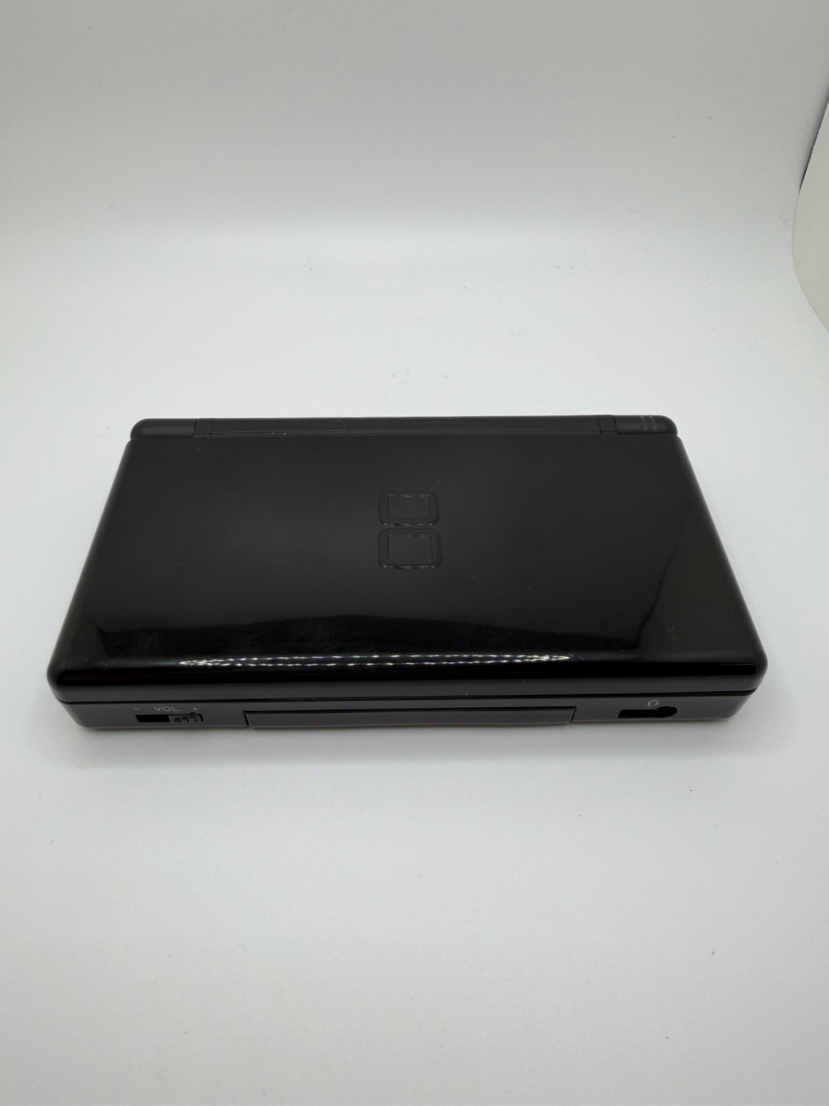Nintendo DS Lite – Black (USG-001) Complete w/ Carrying Case & Accessories