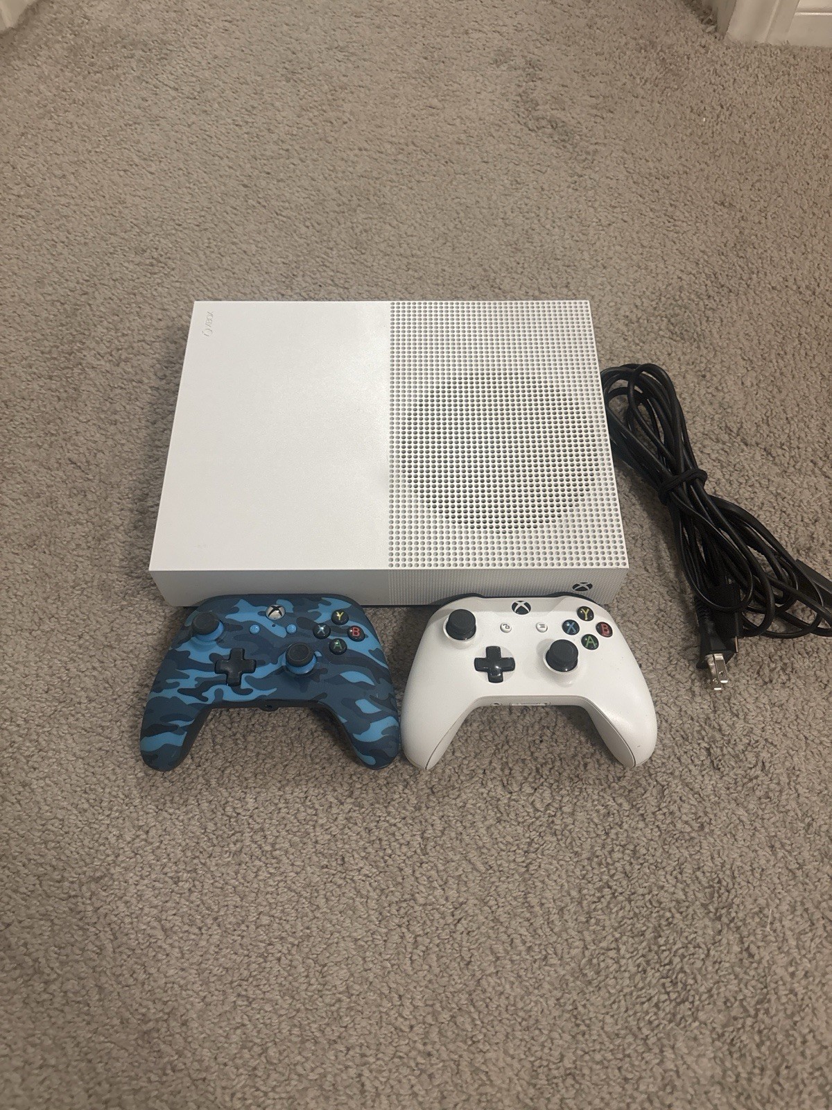 Microsoft Xbox One S White Console with Two Controllers, HDMI, USB-A