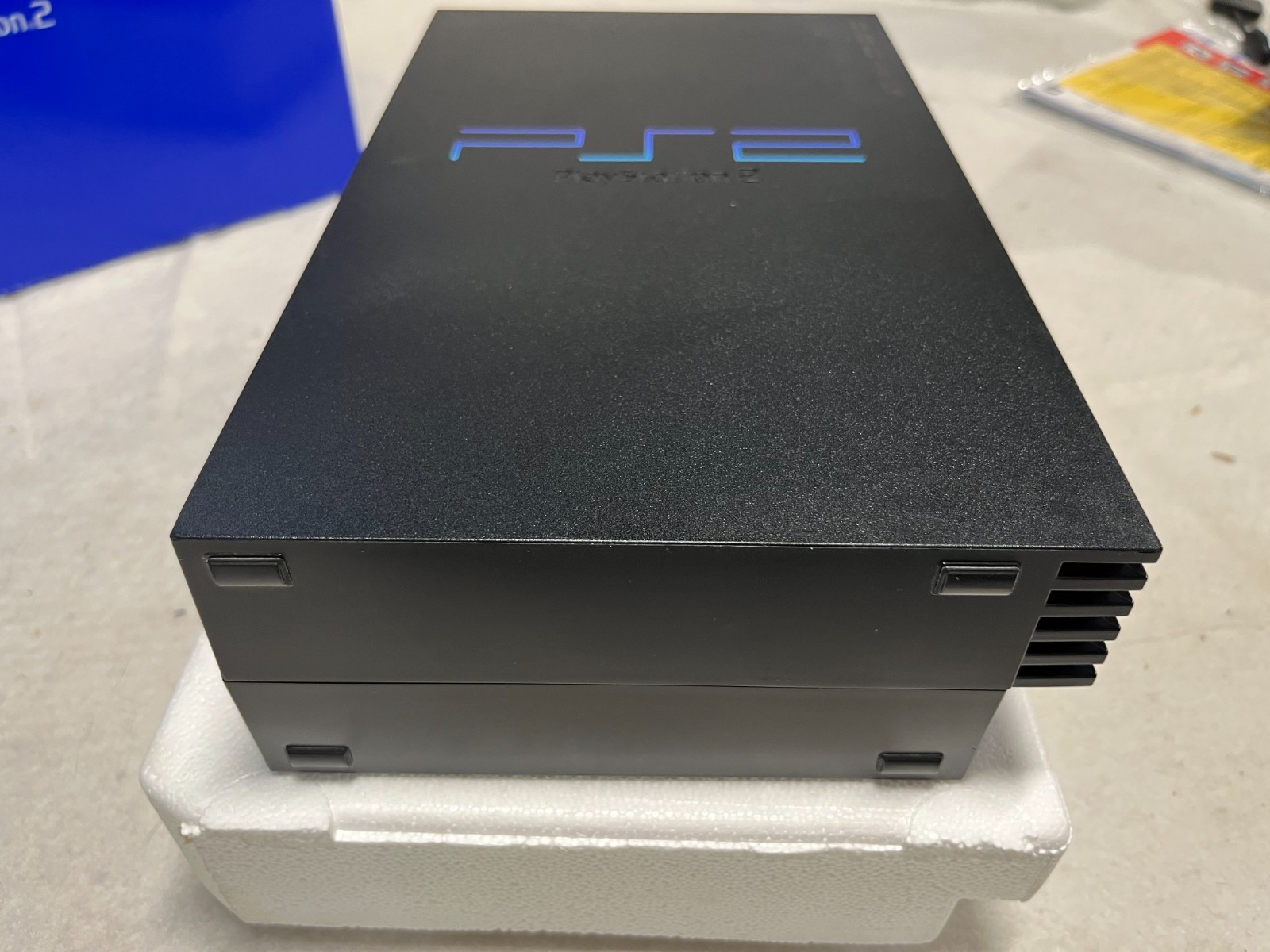 Barely Used Sony Playstation 2 PS2 Console System 39001 Complete in Original BOX