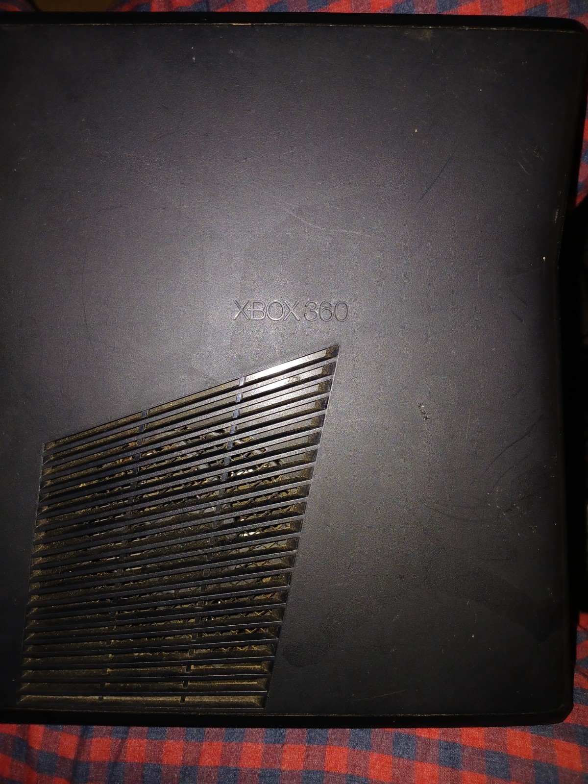 Xbox 360 S Console [Model 1439] Console Only – For Parts, Red Light – NO HD