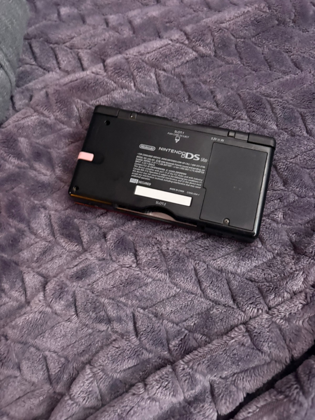 Nintendo DS Lite – Crimson Red/Black – Charger & Stylus Included