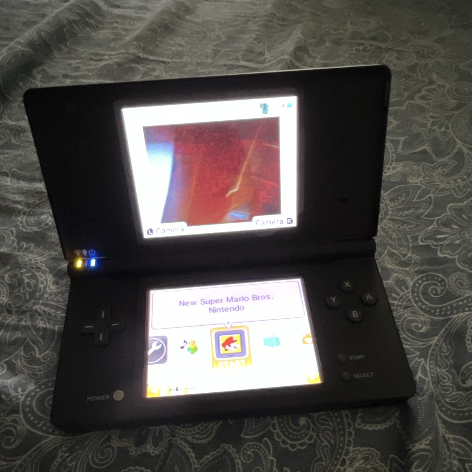 Nintendo DSi Pokémon Black Edition Handheld Console Black NTSC-U/C 256MB Camera