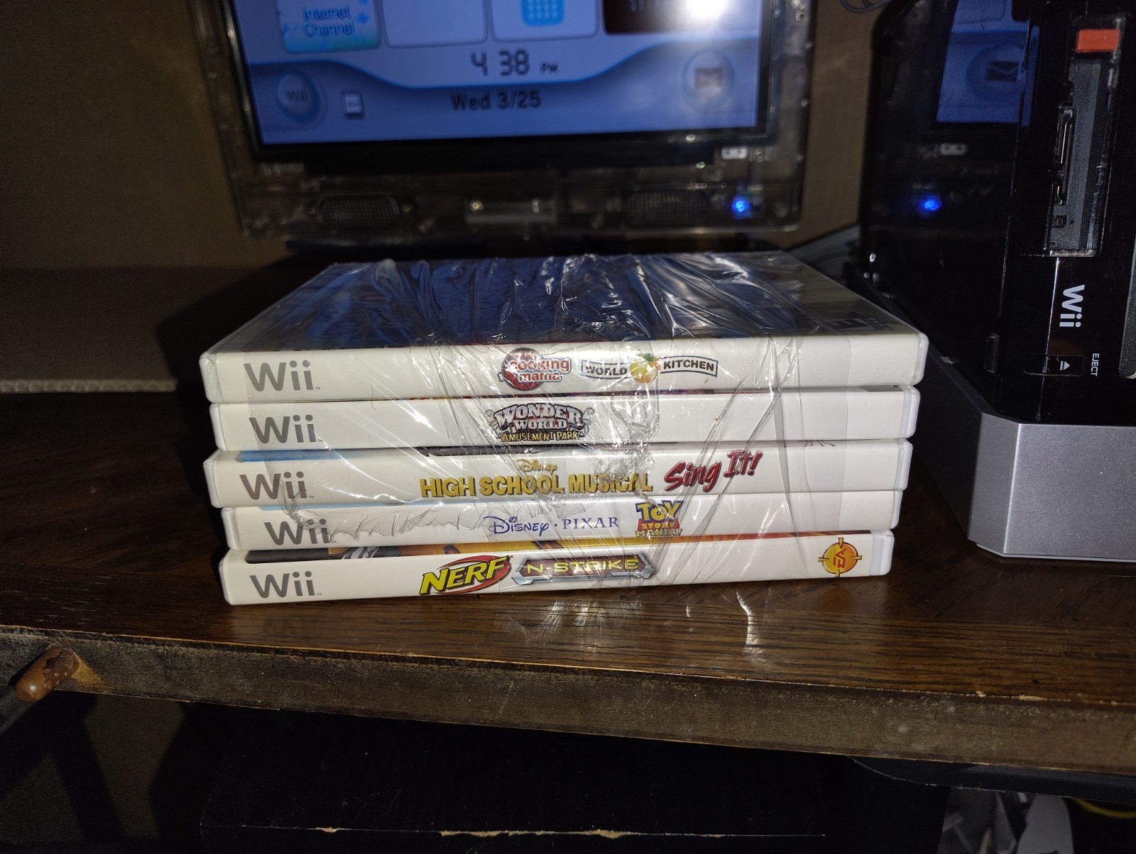 Nintendo RVL-101 Wii Console, 5 Games, 2 Controllers, 2 Nunchuck Tv Not Included