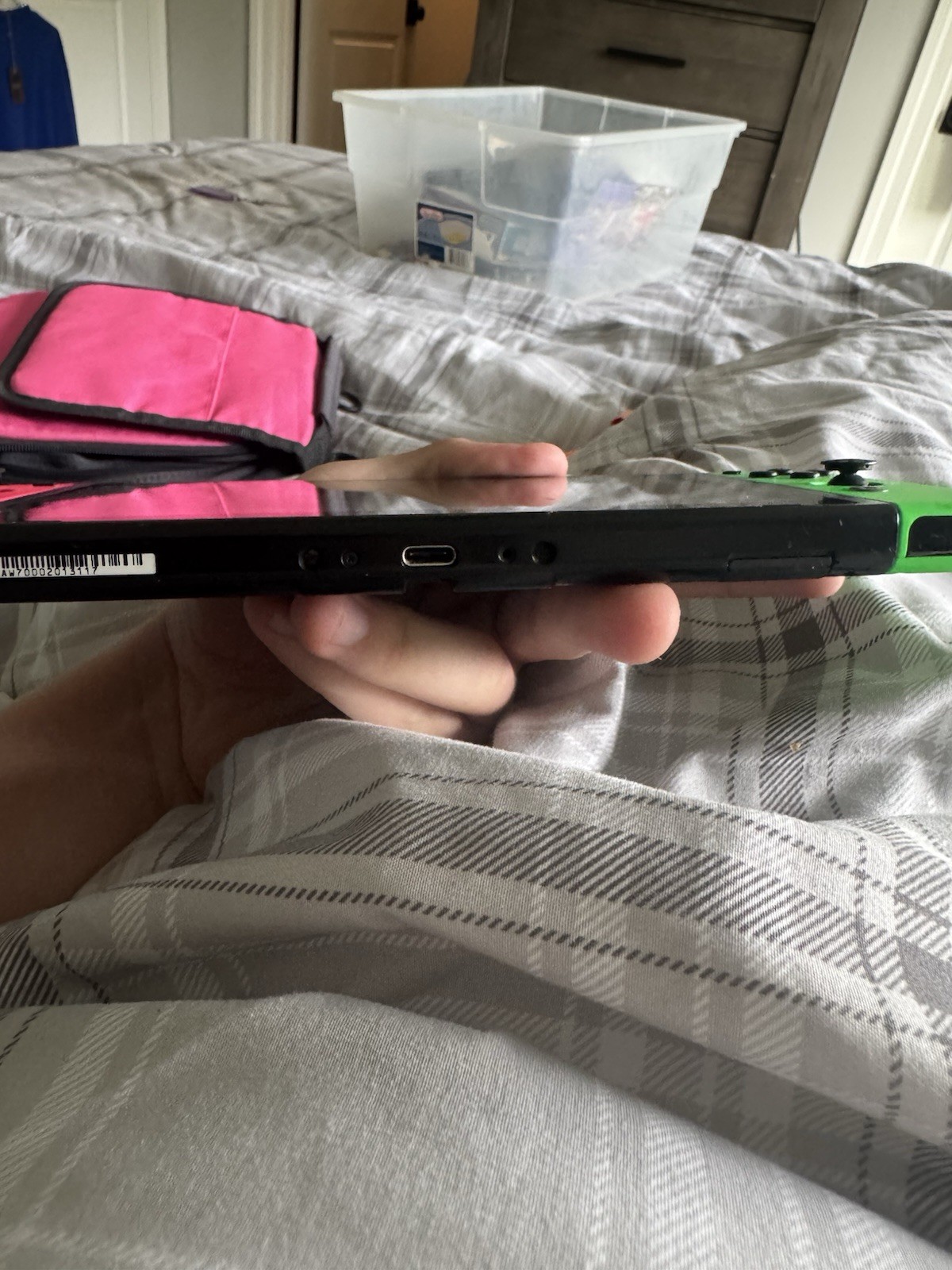 Nintendo Switch HAC-001 32GB 720p TV Compatible Console Neon Pink/Green