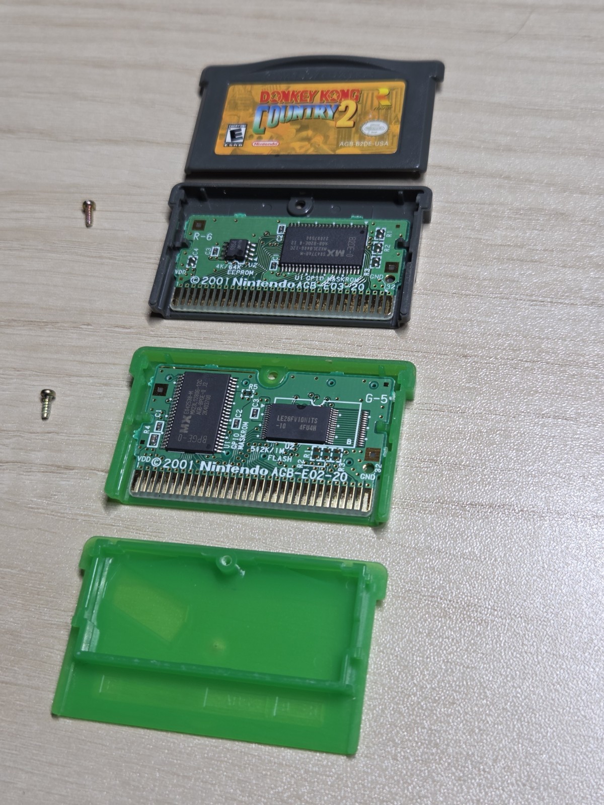 Platinum Nintendo Game Boy Advance SP (AGS-001) CIB with Pokémon Leaf Green