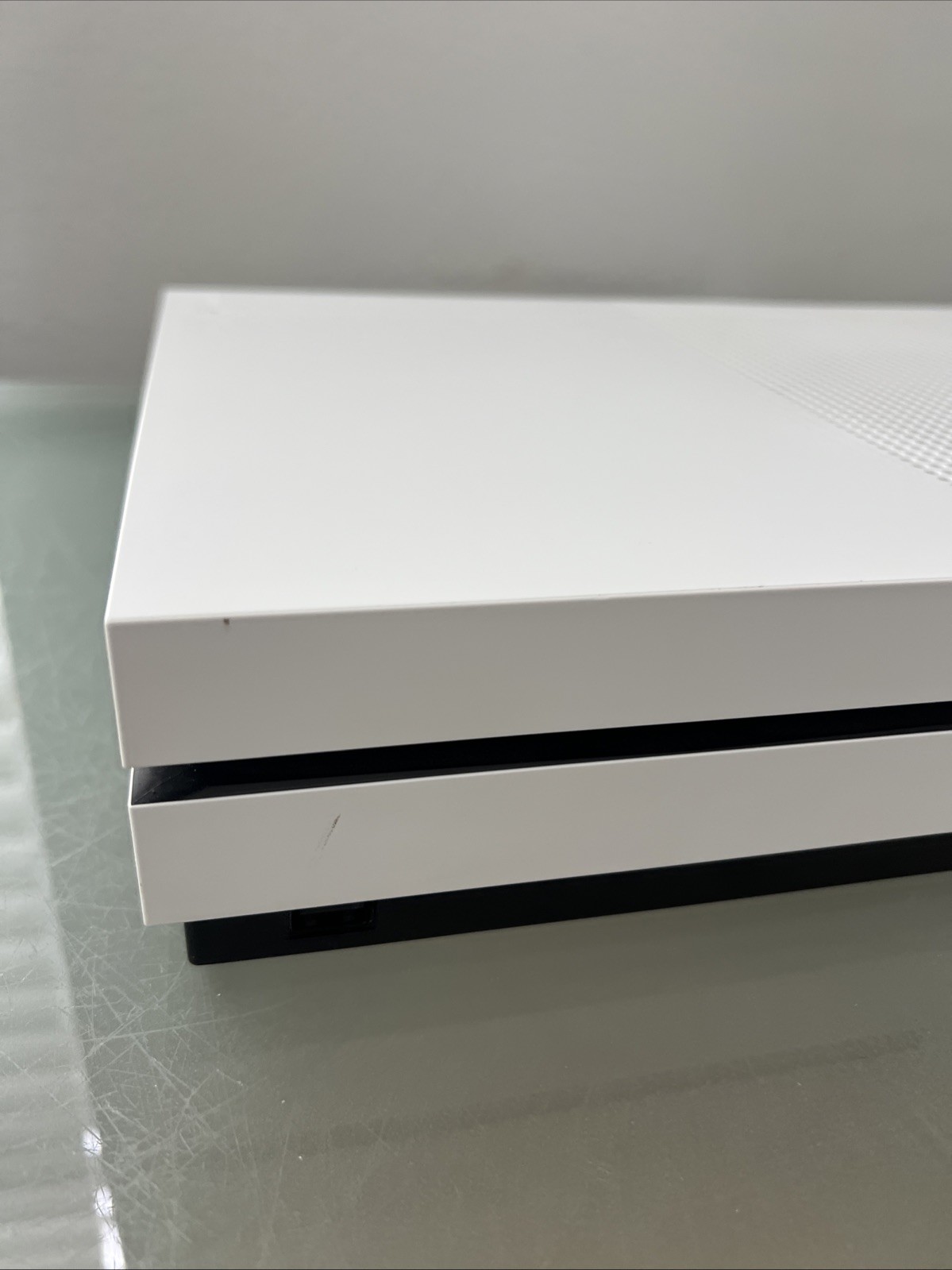 Microsoft Xbox One S 800GB Console Only White 1681 WORKING
