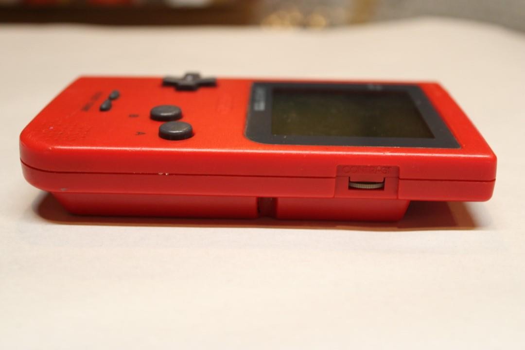 Nintendo Game Boy Pocket Handheld Console MGB-001 – Red
