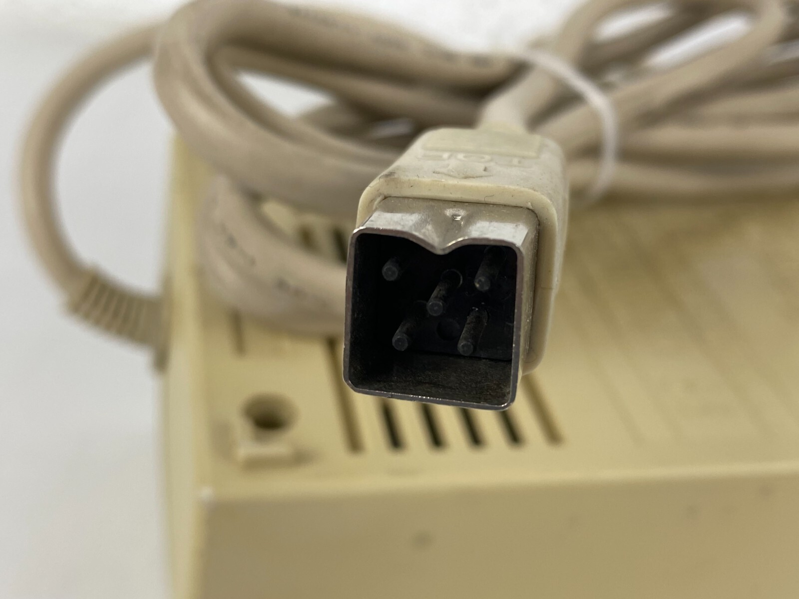 VINTAGE Original Power Supply Adaptor Commodore Amiga A500 COMPUTER 220v