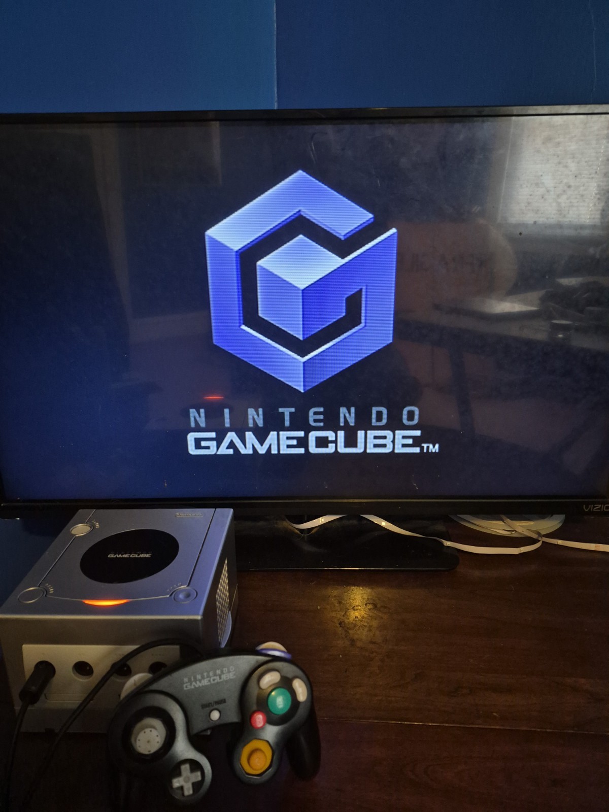 Nintendo GameCube DOL-101(USA) Silver Bundle w/ Controller, Power & AV Cables