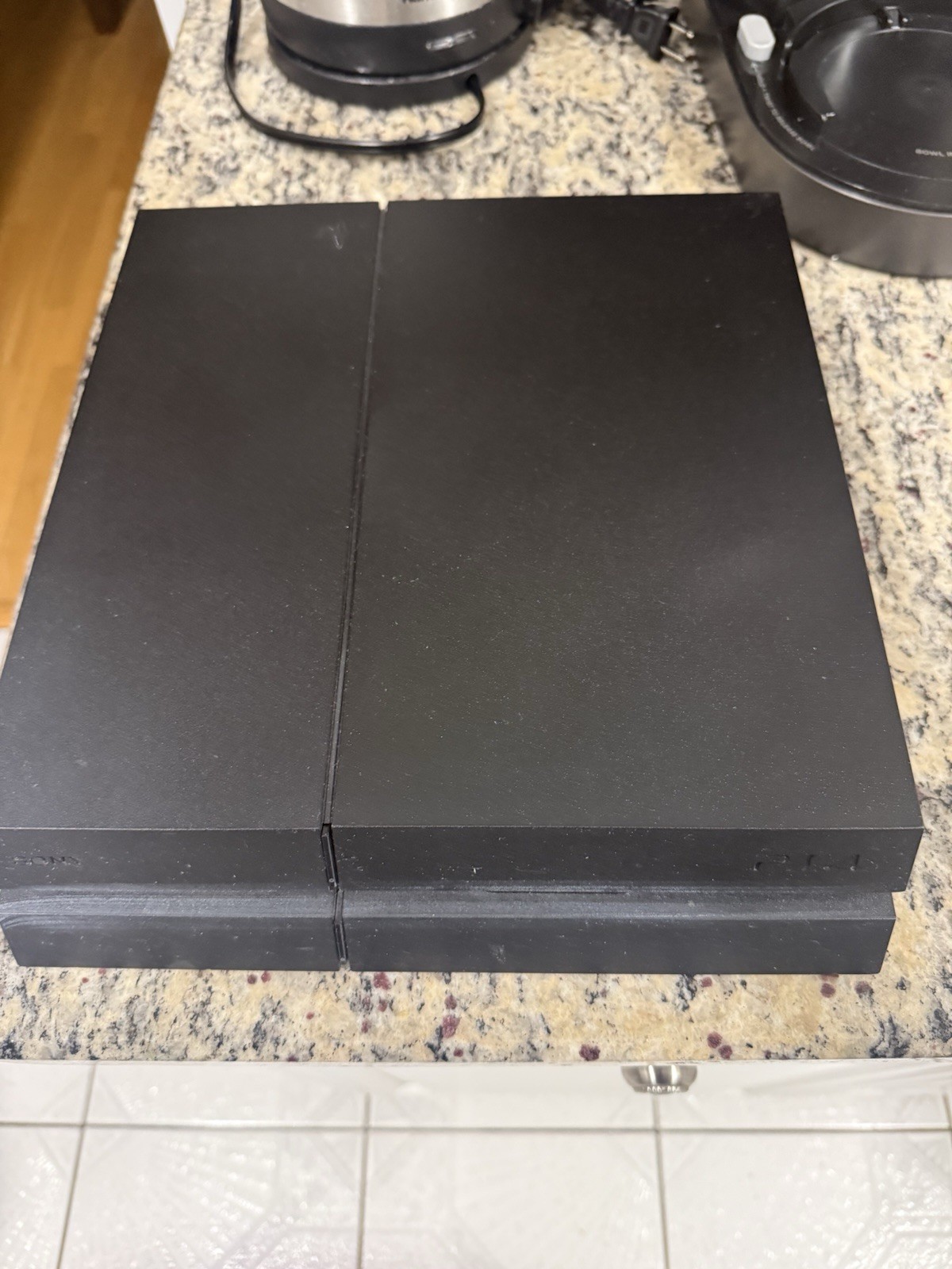 Sony PlayStation 4 PS4 500GB Black Console 1080 HDMI Blu-Ray w controller + wire