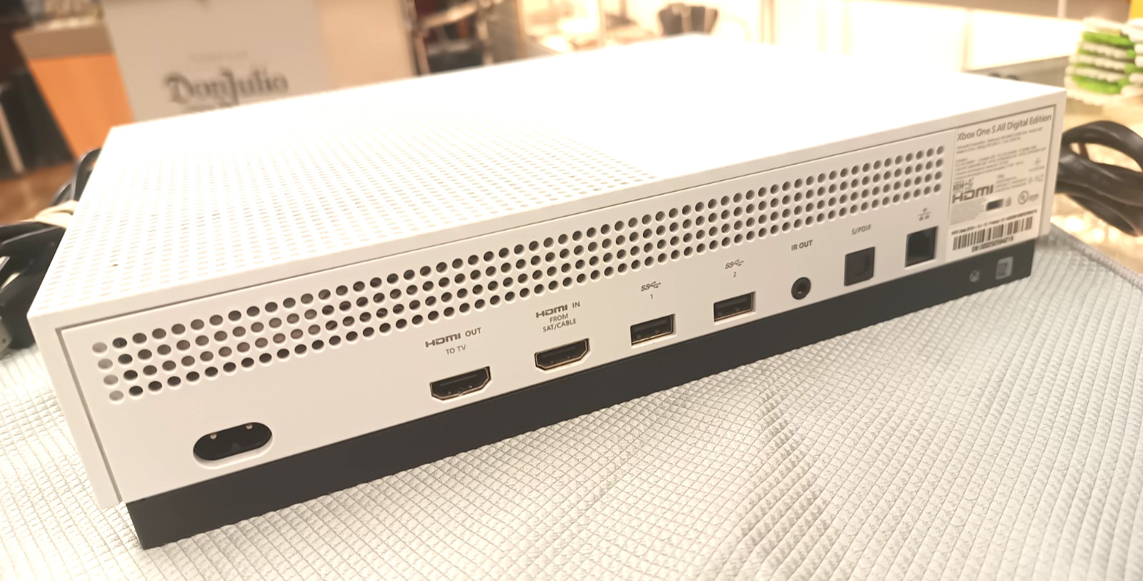 Microsoft Xbox One S 1TB All-Digital Edition Console Only – White Working!