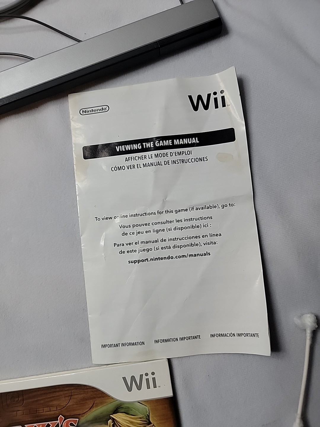 Nintendo Wii Console Bundle 3 Games 2 Remotes 2 Nunchuks Sensor Bar Cables
