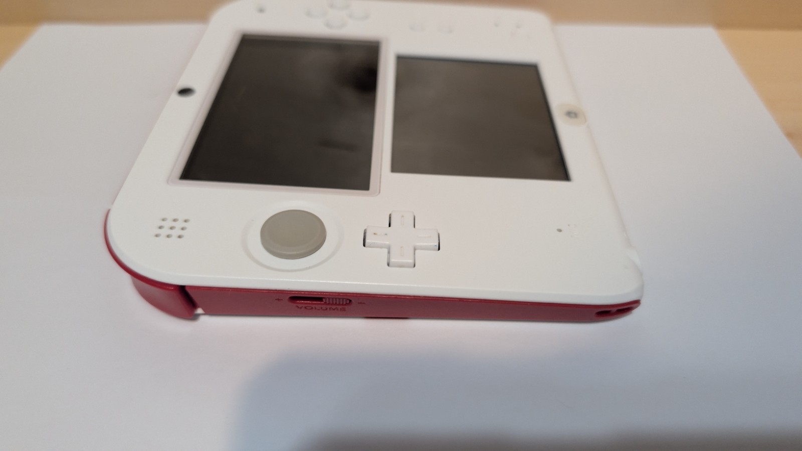 Nintendo 2DS White/Red US Version W/Cable & SD *Tested*