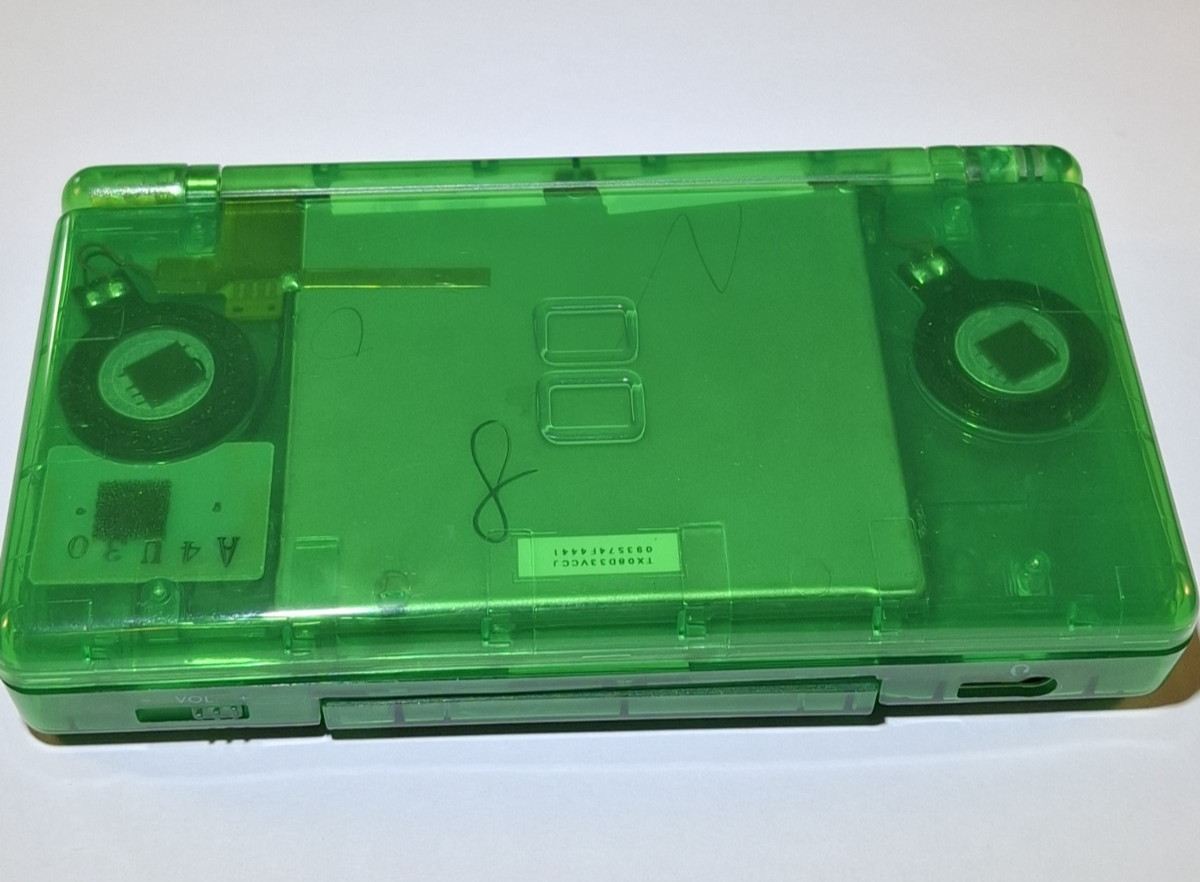 Nintendo DS Lite Handheld Console Transparent Emerald Green / Charger & Stylus