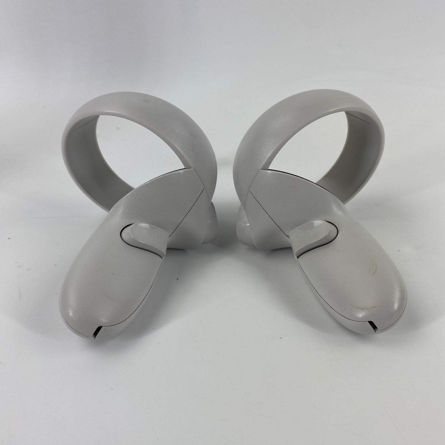 Broken Meta Quest 2 128GB Standalone All-in-One VR Headset KW49CM Broken Strap