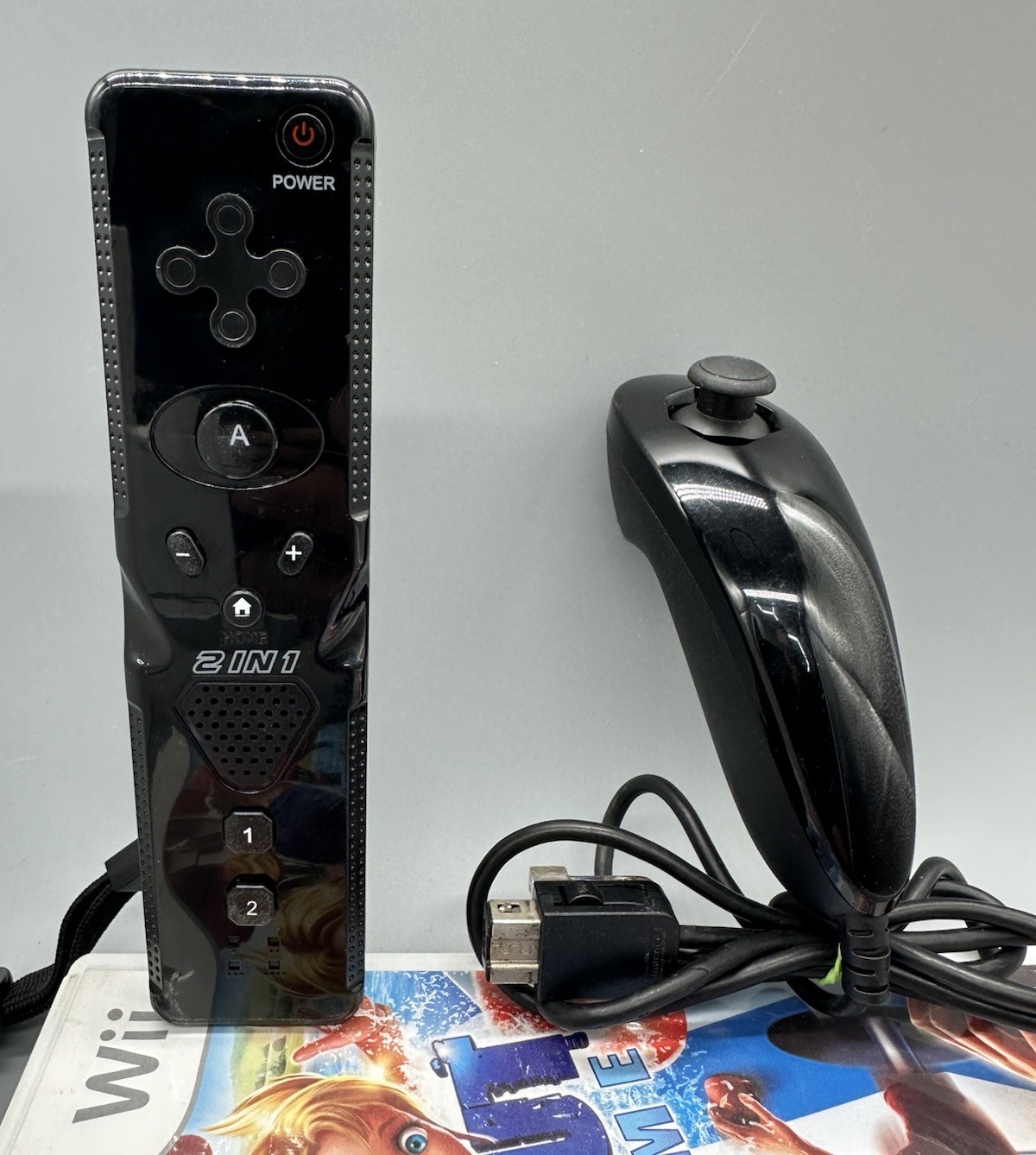 Nintendo Wii Console Bundle RVL-001 With 2 Games Tested Works