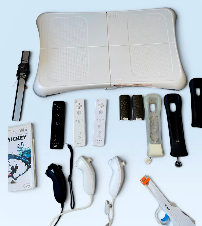 Nintendo Wii Bundle 3 Remotes 3 Nunchuks MotionPlus Wii Fit Board Games Tested