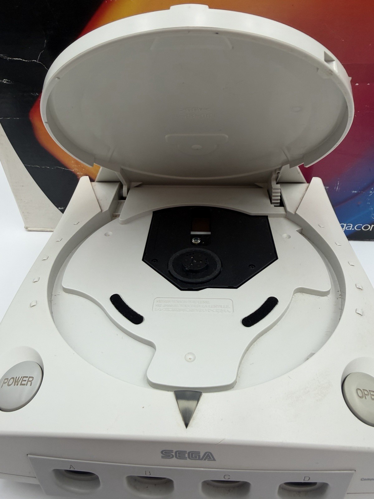 Sega Dreamcast HKT-3020 Console 2 OEM Controllers 2 OEM VMU 1 Game With Extras