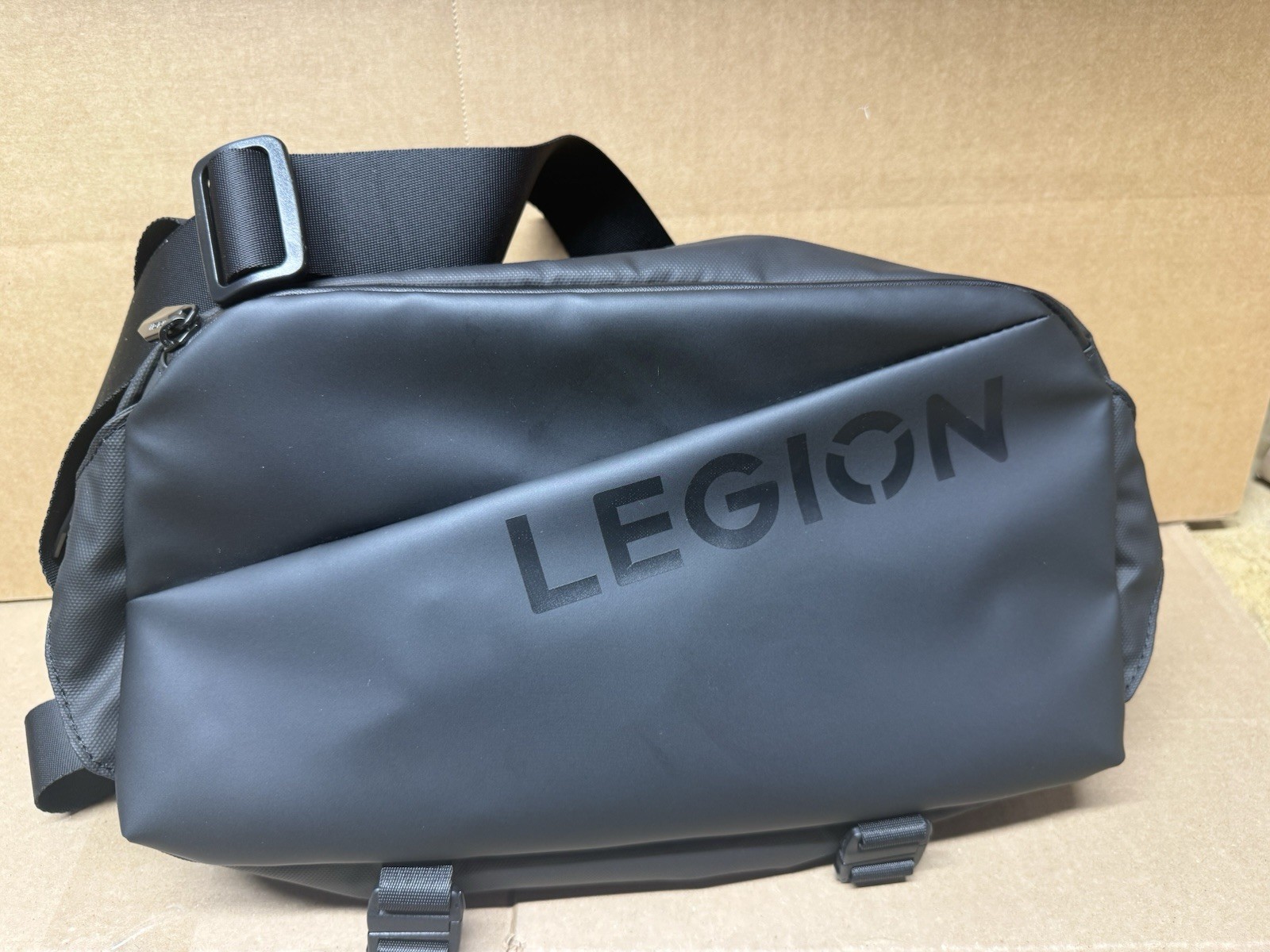 Lenovo Legion Go S Ryzen Z1 Extreme, 32GB RAM, 1TB SSD, SteamOS, Sling Case WP