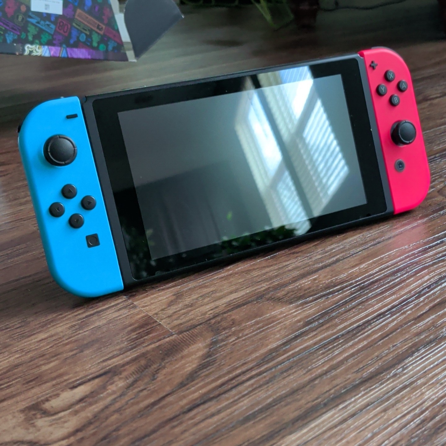 Nintendo Switch System 32GB HAC-001 w/ Deluxe Case & Ergonomic Joy-Cons See Desc