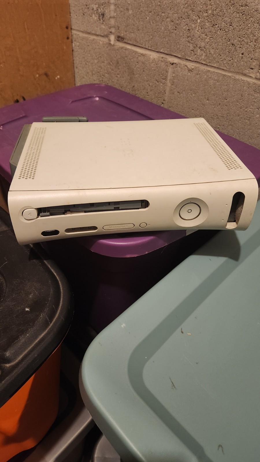 Untested Xbox 360 with Wi-Fi antenna and 60 GB hard drive For Parts Only