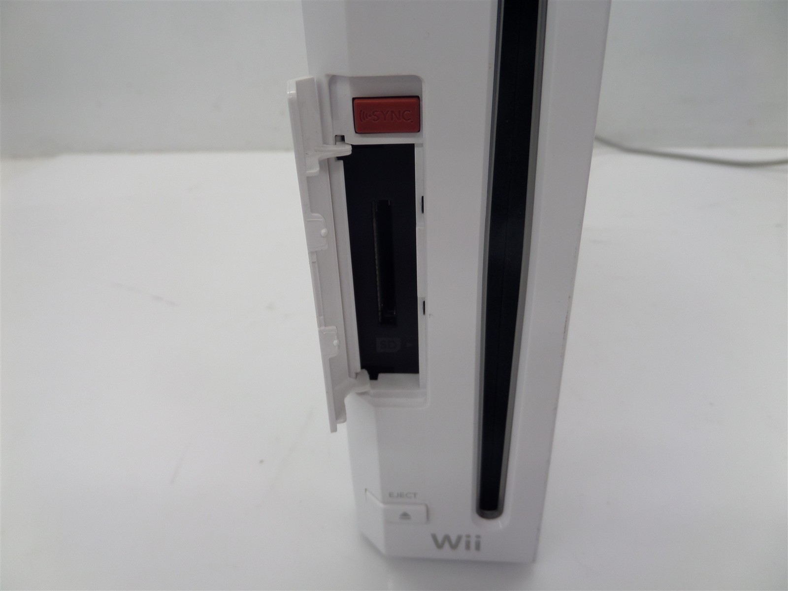 Nintendo Wii Console RVL-001 w/ Video Cable & Power Supply – No Remote