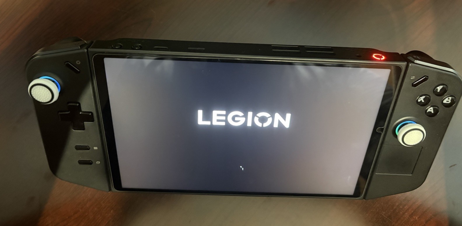 Lenovo Legion Go Console AMD Ryzen Z1 Extreme 16GB RAM 1TB – Excellent Condition