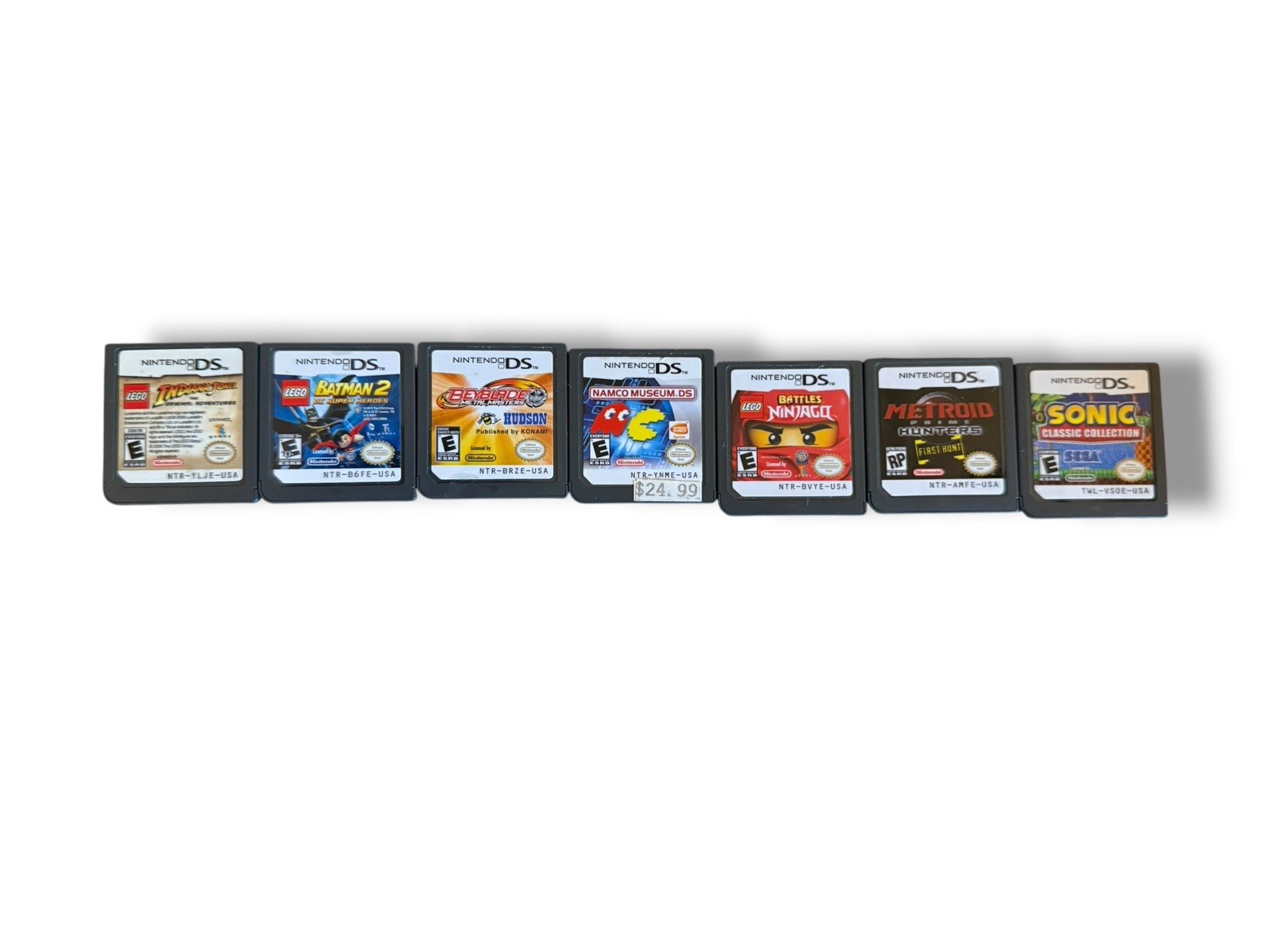 Nintendo DSi glacier white console w/ charger case 8 games 2gb memory card