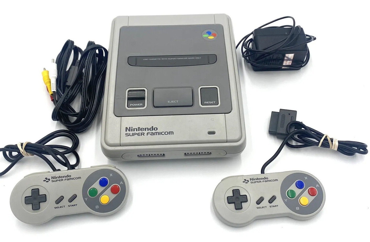 Nintendo Super Famicom Japanese Video Game Console + Controllers + Wires Bundle