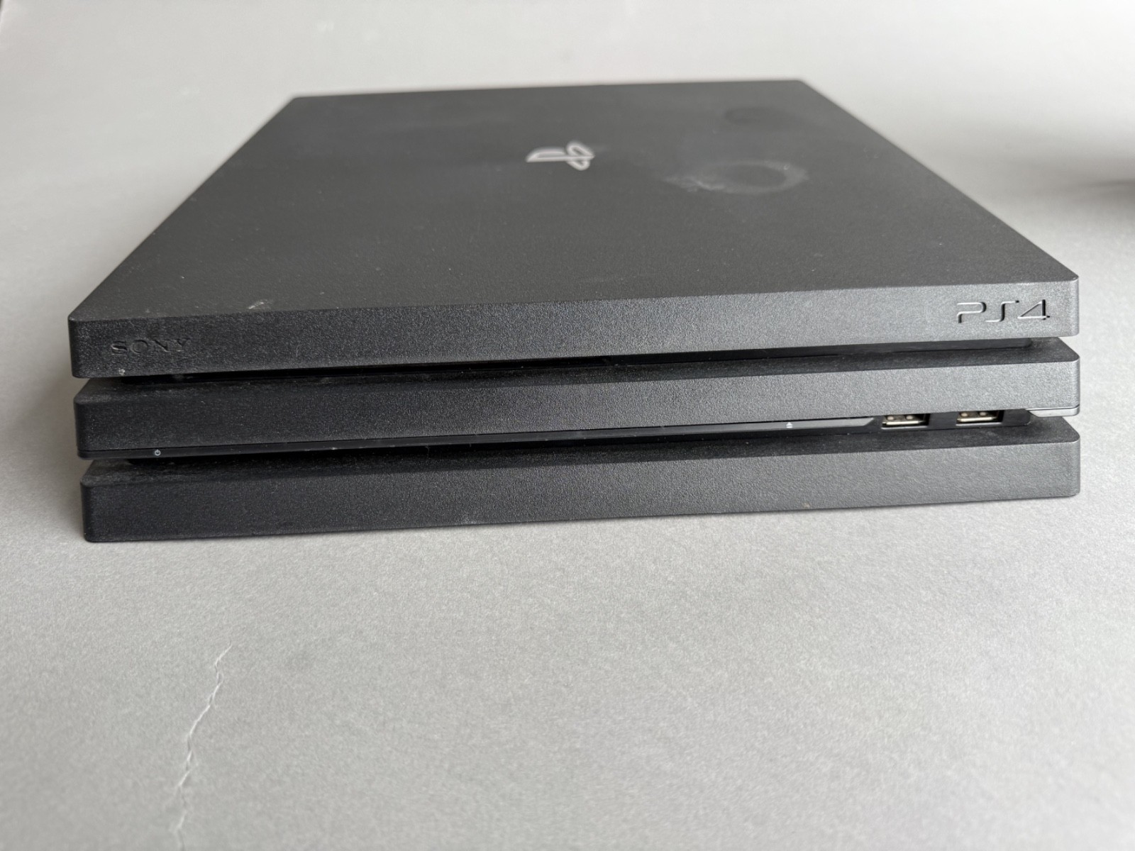 Sony PlayStation 4 PS4 Pro 1TB Console Bundle 16 Games Tested